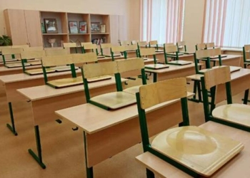 Школы и вузы в Узбекистане на месяц перейдут на онлайн-обучение