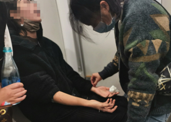 Китайская традиционная медицина спасла жизнь иностранному пассажиру поезда