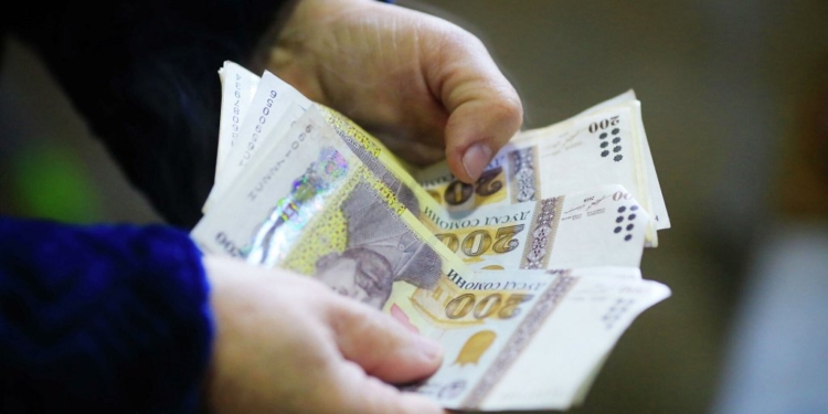 На повышение зарплат, стипендий и пенсий в этом году из госбюджета будет выделено более 1,6 млрд. сомони