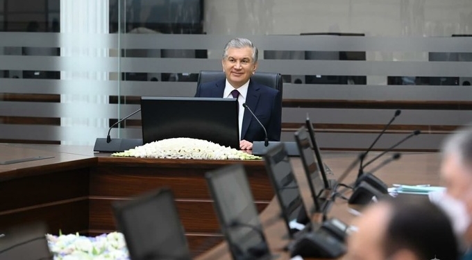Президент Узбекистана поручил модернизировать армию