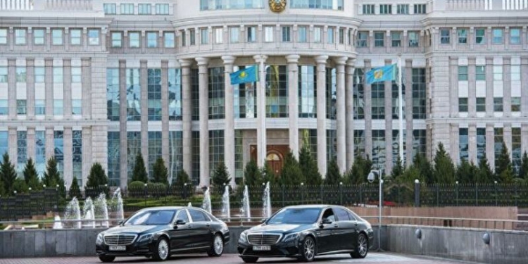 Мажлис Казахстана одобрил отмену председательства Назарбаева в Совбезе