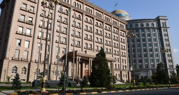 МИД Таджикистана просит студентов воздержатся от поездок в Киргизию