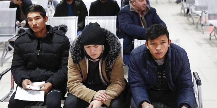 Глава СК РФ предложил проводить проверки в местах массового скопления мигрантов