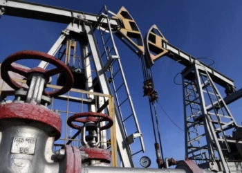 Цена нефти Brent превысила $105 впервые с лета 2014 года