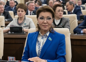 Дарига Назарбаева не вошла в обновленный состав бюро правящей партии «Нур Отан»