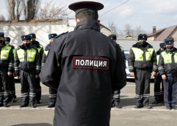 Мигрантов из России могут выдворять за пьянство и коррупцию