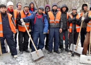 В Госдуме указали на незаменимость мигрантов