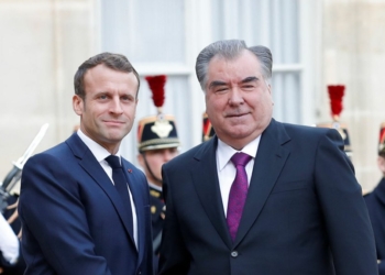 Президенты Таджикистана и Франции обменялись поздравлениями