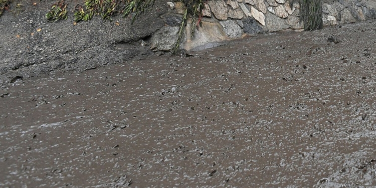 В Турсунзаде селевой поток стал причиной гибели двух человек
