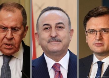 В Анталье проходит встреча глав МИД России, Украины и Турции