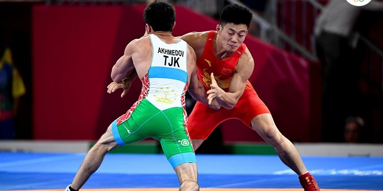 Таджикские борцы выступят на чемпионате Азии по вольной и греко-римской борьбе