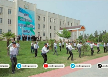 Власти Андижана велели всем патриотам месяц танцевать «Андижанскую польку»