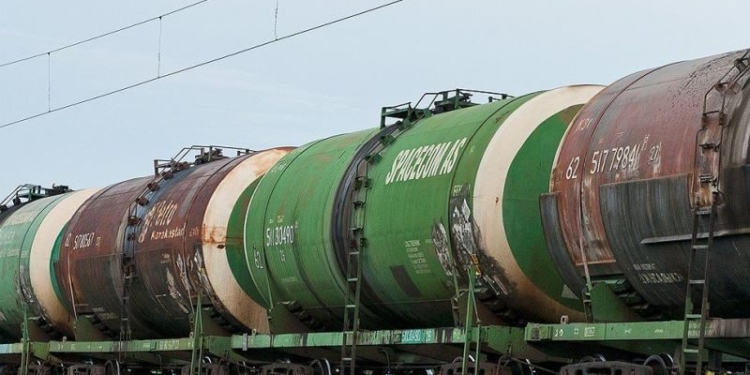 Таджикистан в первом квартале импортировал около 194 тыс. тонн нефтепродуктов