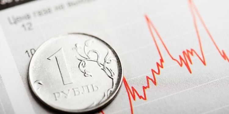 В Таджикистане официальный курс российского рубля побил все рекорды