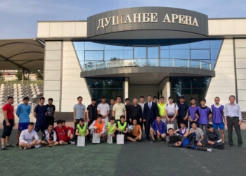 В Душанбе прошел футбольный турнир на Кубок посла Узбекистана в Таджикистане