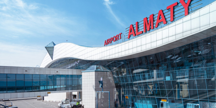 Количество авиарейсов из Алматы в Душанбе возрастет