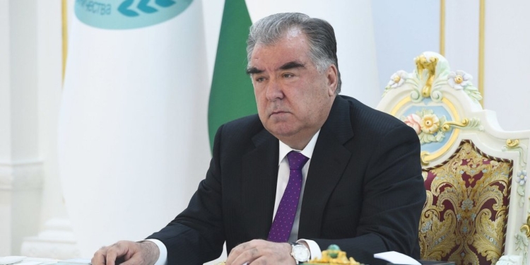 Эмомали Рахмон выразил соболезнования в связи со смертью президента ОАЭ