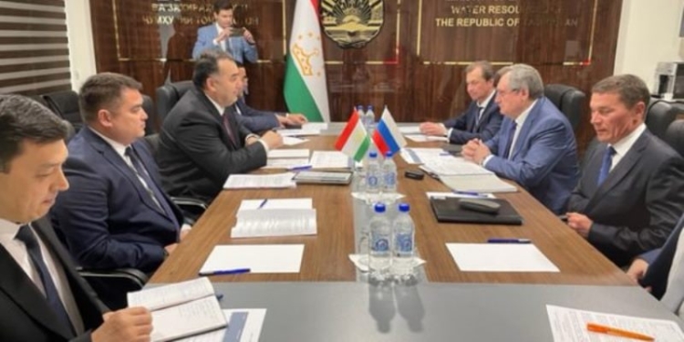 В Душанбе обсужден вопрос транспортировки нефтепродуктов из России в Таджикистан