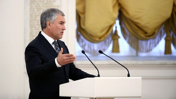 Спикер Госдумы предложил принимать на госслужбу только отслуживших в армии