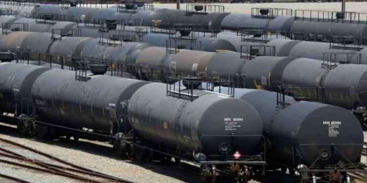 Более 18% от общей суммы импорта Таджикистана составили нефтепродукты, мука и пшеница