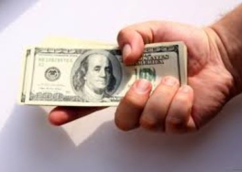 Житель Душанбе заплатил более $18 тыс., чтобы выехать в Канаду, однако…