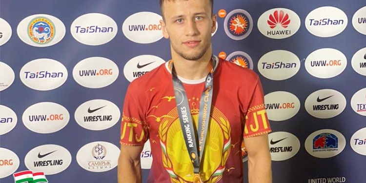 Таджикский борец Асламджон Азизов завоевал «серебро» чемпионата Азии