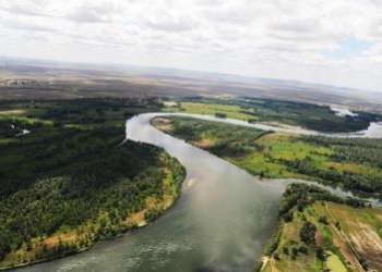 Водные отношения соседствующих стран (видео)