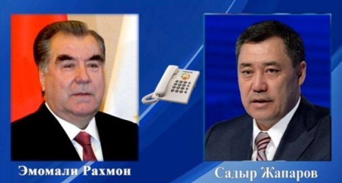 Эмомали Рахмон провел телефонный разговор с Садыром Жапаровым