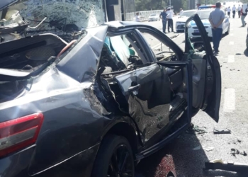 В Душанбе иномарка врезалась в пассажирский автобус. Погибли два человека