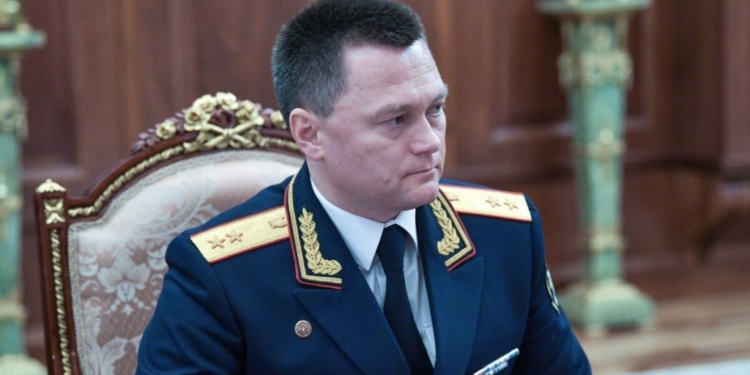В Душанбе прибыл генеральный прокурор России
