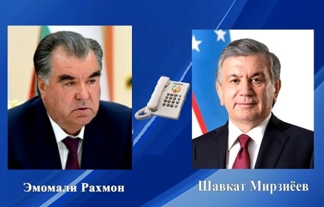 Эмомали Рахмон выразил поддержку усилиям Узбекистана по стабилизации обстановки в Каракалпакстане