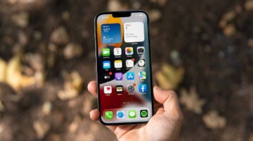 Житель Варзоба стал «обладателем» сразу двух «iPhone 13 Pro Max»