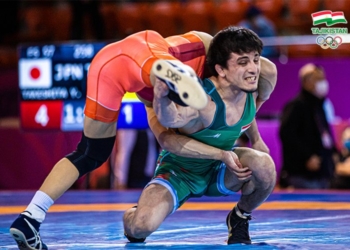Таджикские борцы выступят на чемпионате мира по борьбе в Белграде