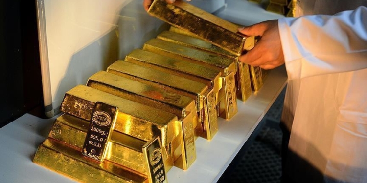 Объем экспорта драгоценных металлов в Таджикистане снизился на 41,2%