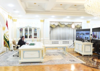 Эмомали Рахмон и Владимир Путин приняли участие в открытии 5 русскоязычных школ