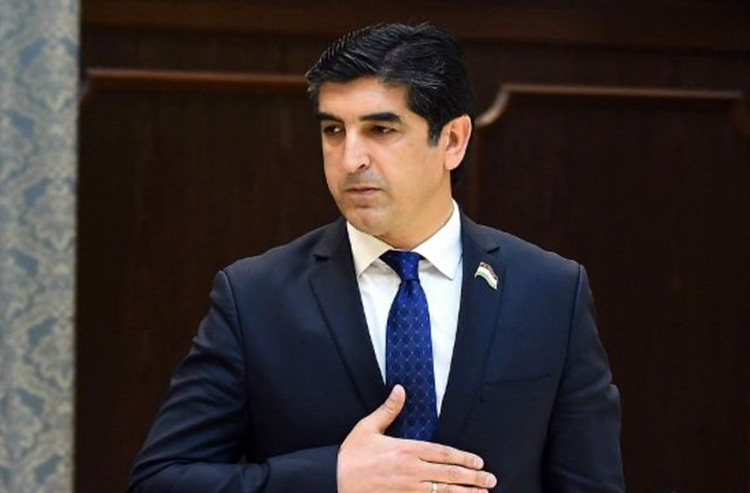 Қызға секс видеосы үшін клизма беріңіз Калининград порно жұлдызы