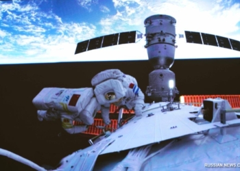 Китайские космонавты миссии «Шэньчжоу-14» завершили внекорабельную деятельность