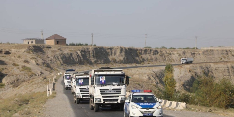 В Согд из Душанбе прибыла колонна грузовиков с помощью для пострадавших жителей Исфары и Б.Гафурова