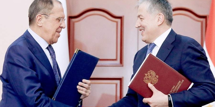 Главы МИД Таджикистана и России обсудят вопросы развития двухстороннего сотрудничества