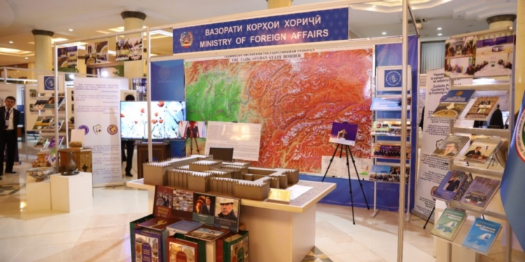 В Душанбе прошла антитеррористическая выставка