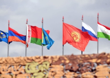 Глава Минобороны КР считает, что между Таджикистаном и Киргизией не будет мира, пока не вмешается третейский судья