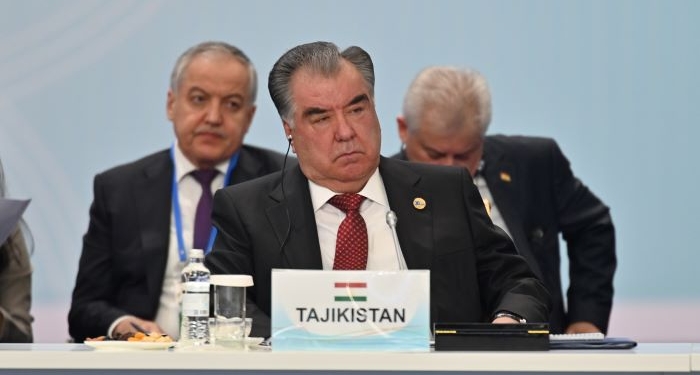 Эмомали Рахмон призвал усилить совместную борьбу с глобальными проблемами