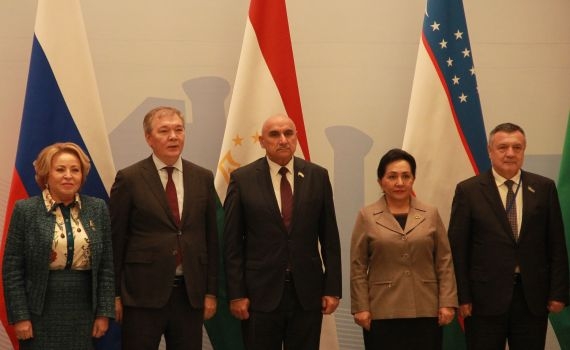 Таджикистан принял участие в заседании Совета МПА СНГ в Самарканде