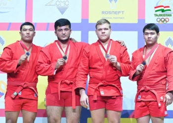 Таджикские борцы завоевали 7 медалей на чемпионате мира по самбо среди молодежи