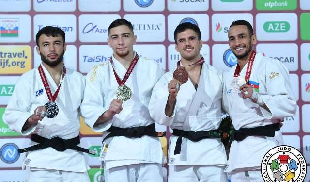 Таджикский борец Муллораджаб Халифаев завоевал «серебро» на Baku Grand Slam 2022