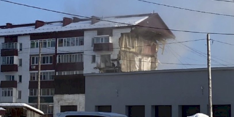 В жилом доме на Сахалине произошел взрыв газа, обрушились пять этажей