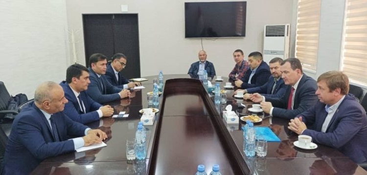 Таджикистан посетила бизнес-миссия Курганской области РФ
