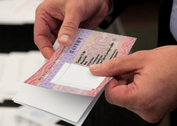 В России мигранты стали оформлять меньше патентов