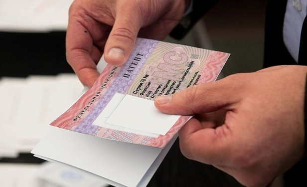 В России мигранты стали оформлять меньше патентов