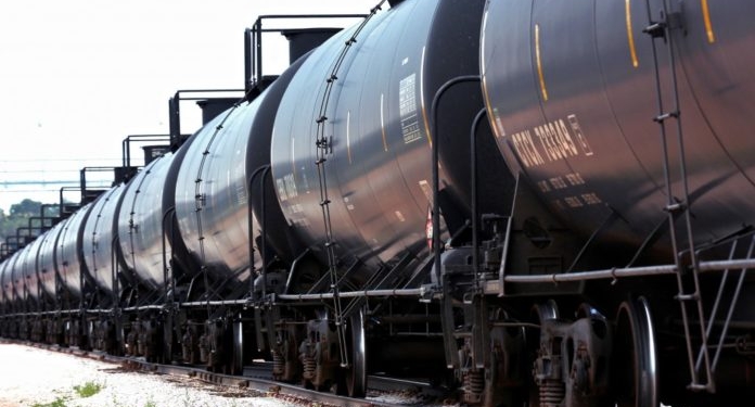 Таджикистан увеличил импорт нефтепродуктов на 24,3%